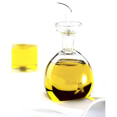 Oleic Acid 72% Min in Chemtradeasia